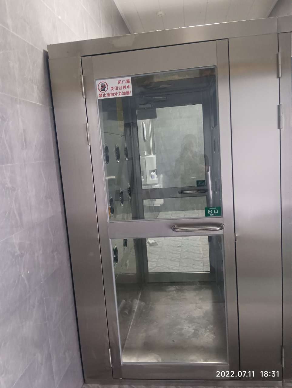 不锈钢单人风淋室