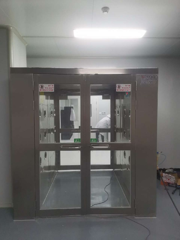 不锈钢双开门货淋室