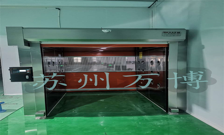 不锈钢卷帘门风淋室